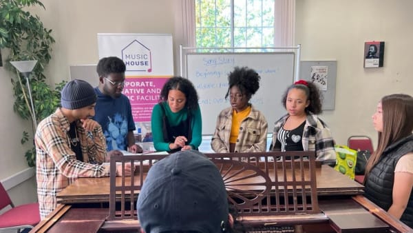 Back with a bang! Jam Around The Table 2022